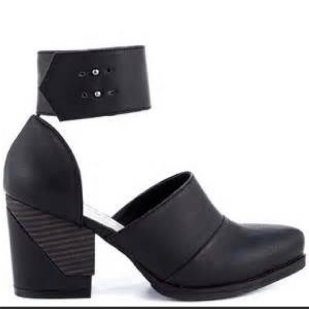 Michael Antonio Black Ankle Strap Booties